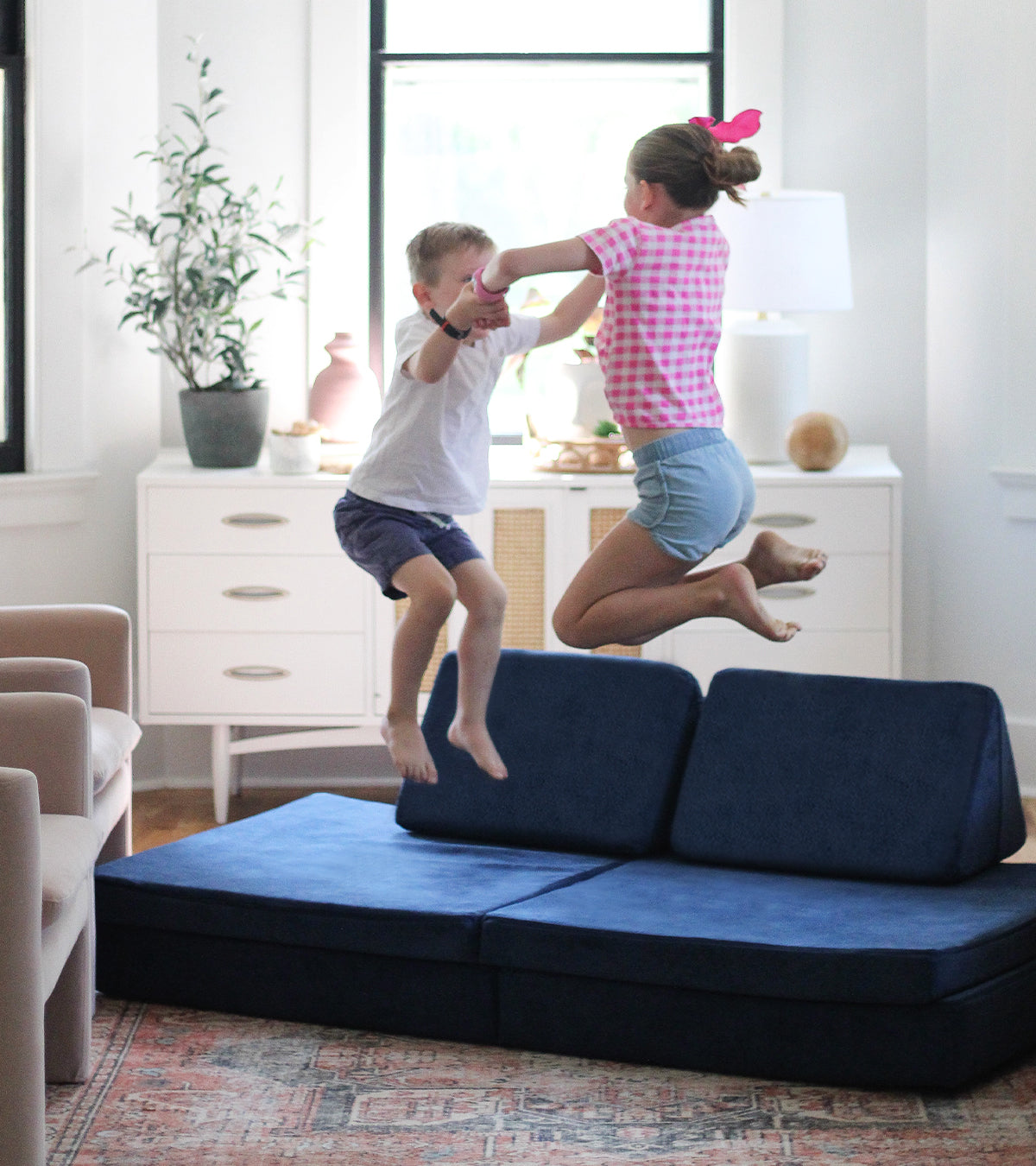 What Are the Main Things I Should Look for in a Kid-Friendly Couch?