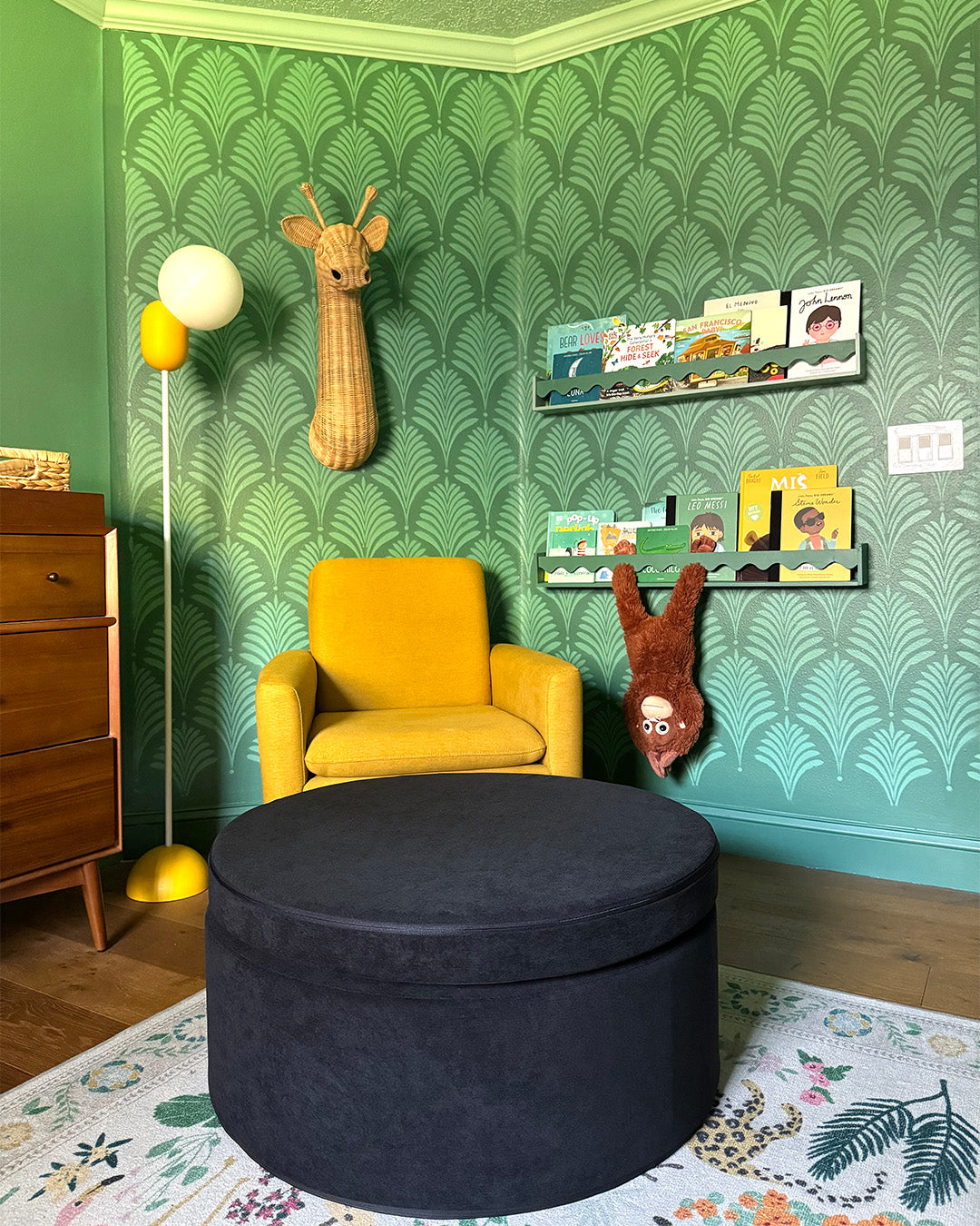Explore Nugget® play furniture in all-black Catwalk