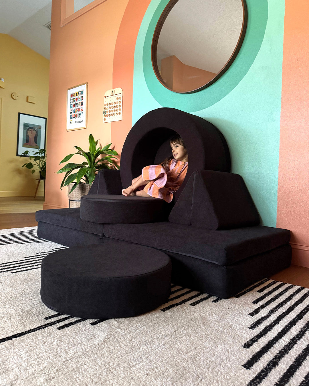 Explore Nugget® play furniture in all-black Catwalk