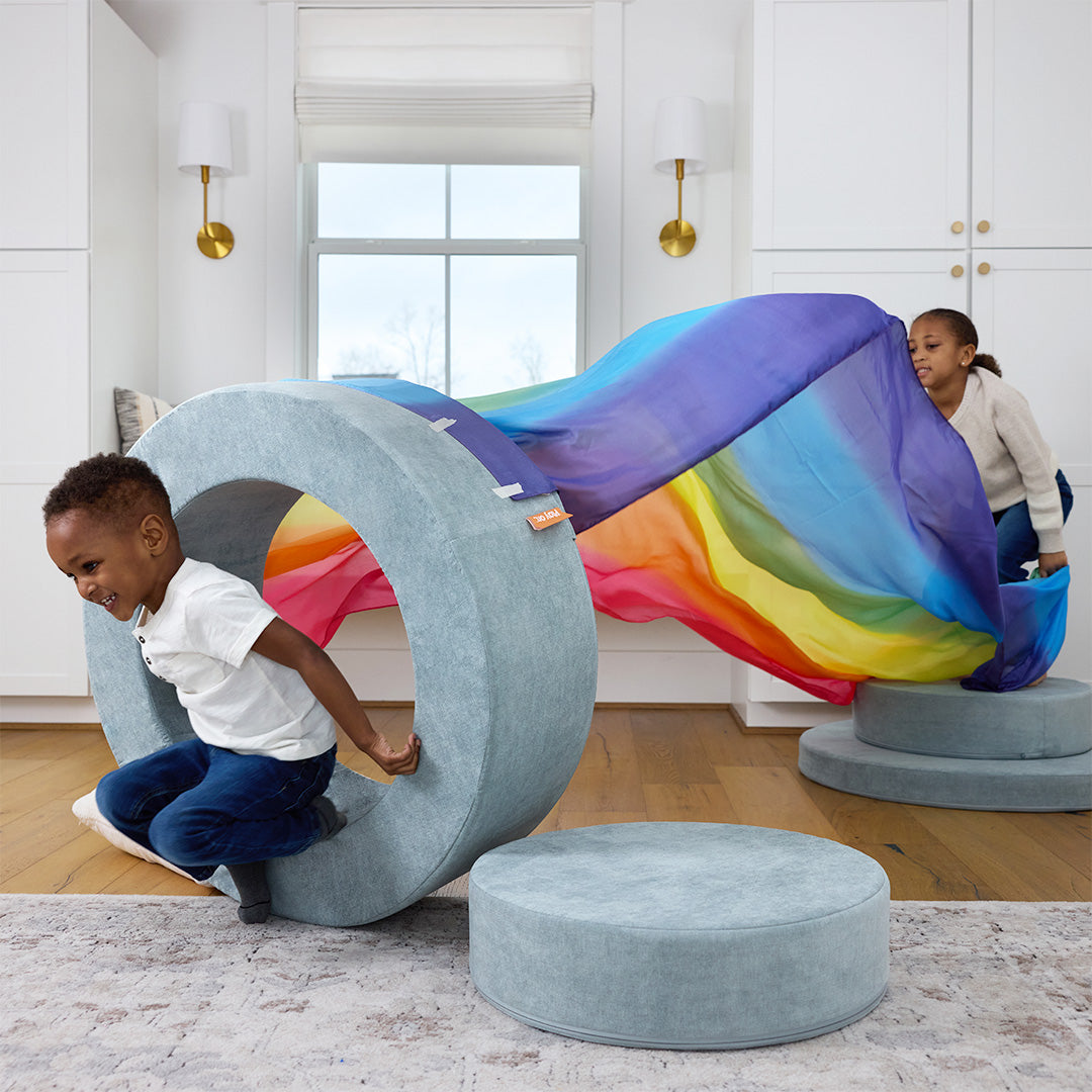 Nugget® accessories: Sarah’s Silks Rainbow Double Playsilk